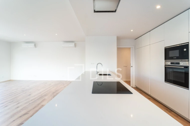 Apartamento T4 para Venda em Ramalde Foto 38