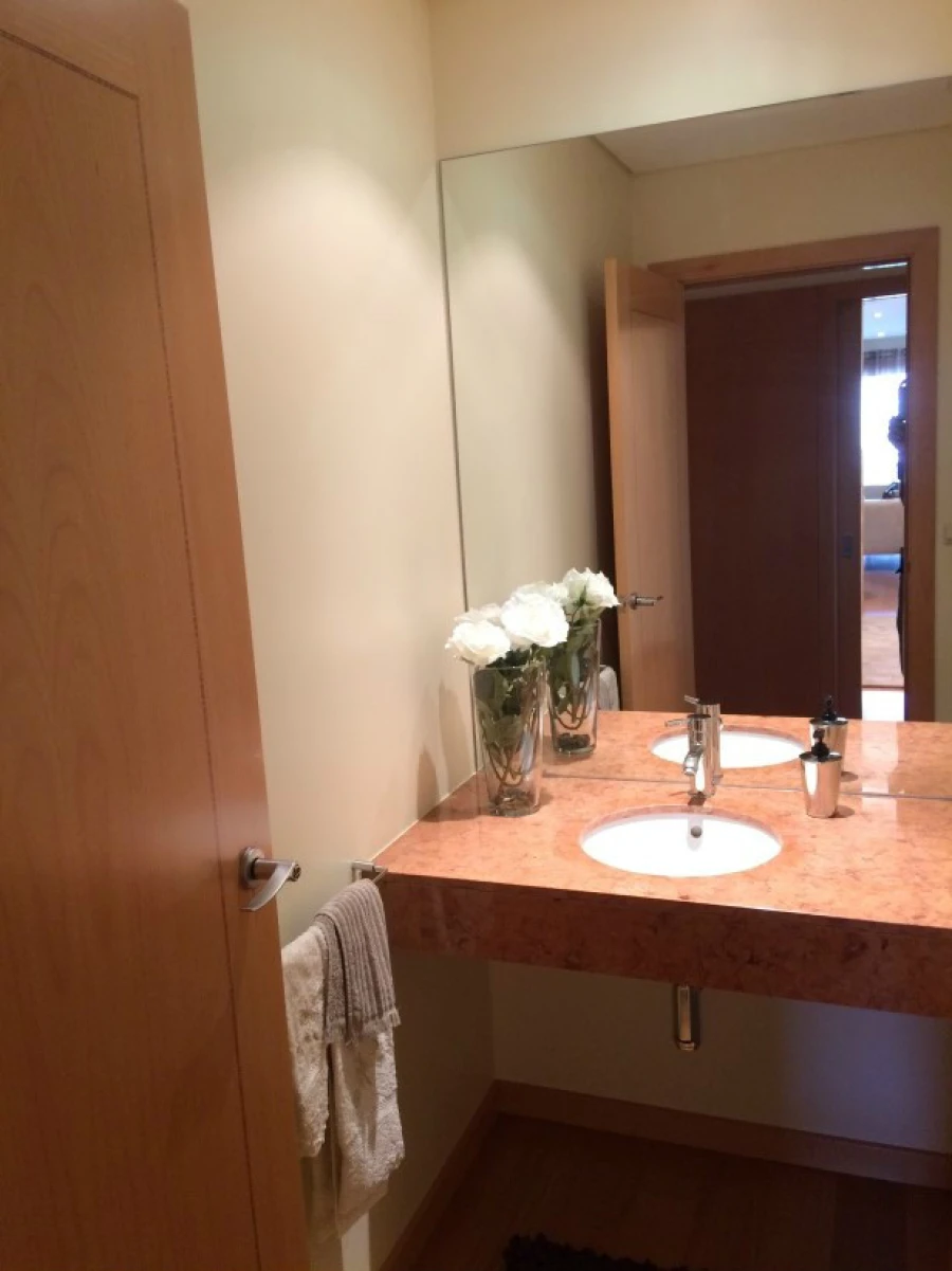 Apartamento T3 para Arrendamento em Nogueira, Fraião e Lamaçães Foto 6