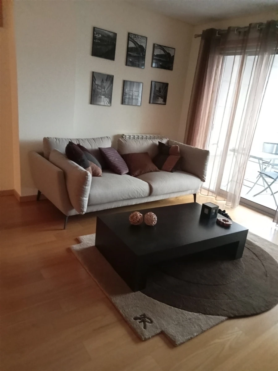 Apartamento T3 para Arrendamento em Nogueira, Fraião e Lamaçães Foto 2