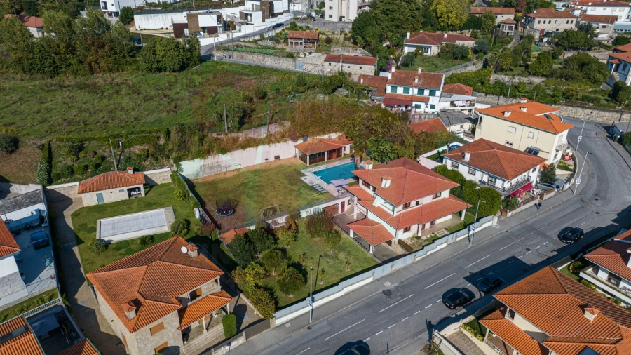 Moradia T3 para Venda em Nespereira Foto 45