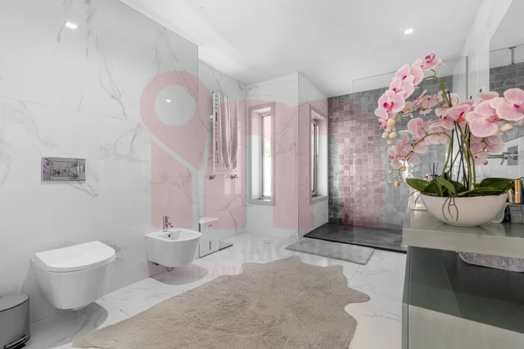 Moradia T3 para Venda em Nespereira Foto 19