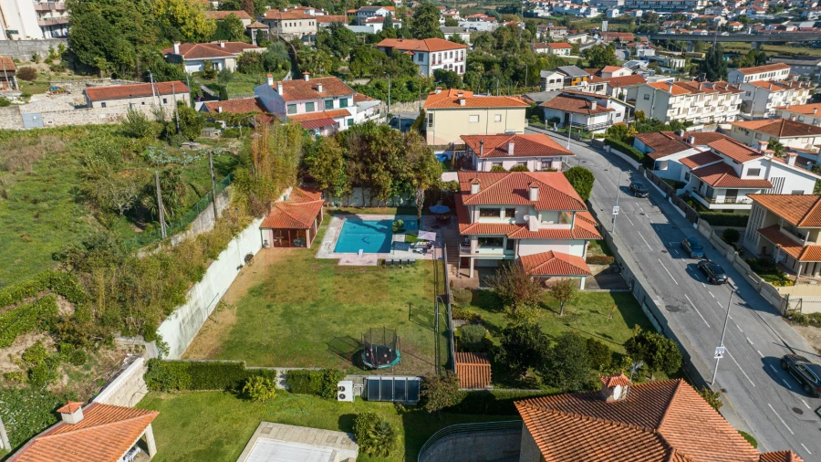 Moradia T3 para Venda em Nespereira Foto 48