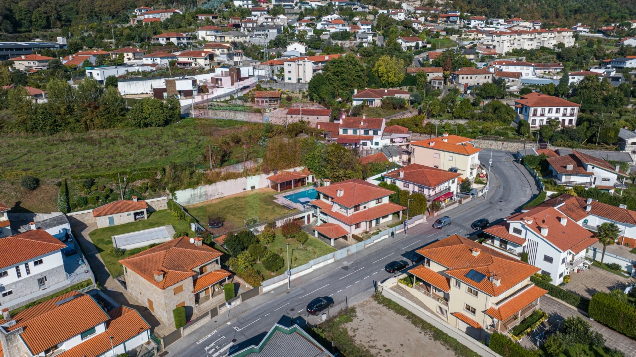 Moradia T3 para Venda em Nespereira Foto 3