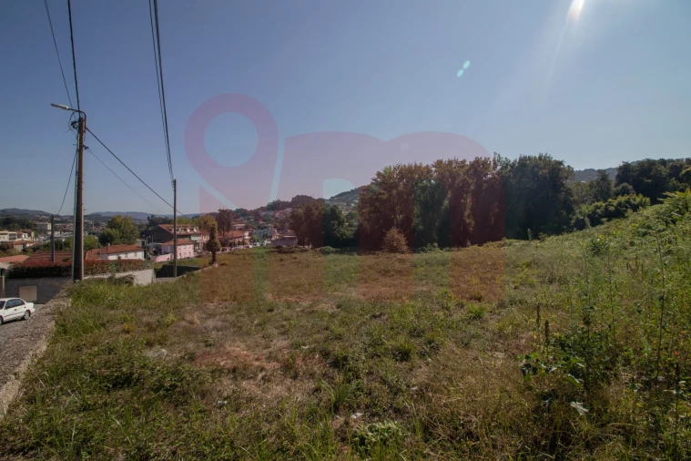 Terreno para Venda em São Tomé de Negrelos Foto 8