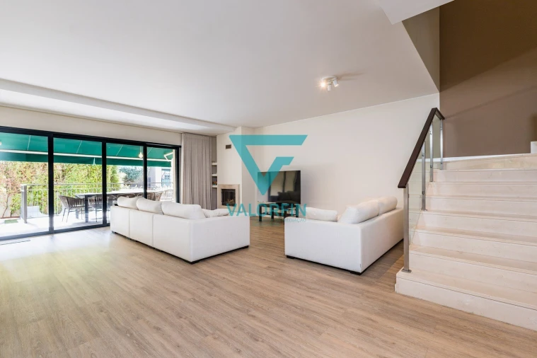 Moradia T4 para Venda em Boliqueime Foto 8