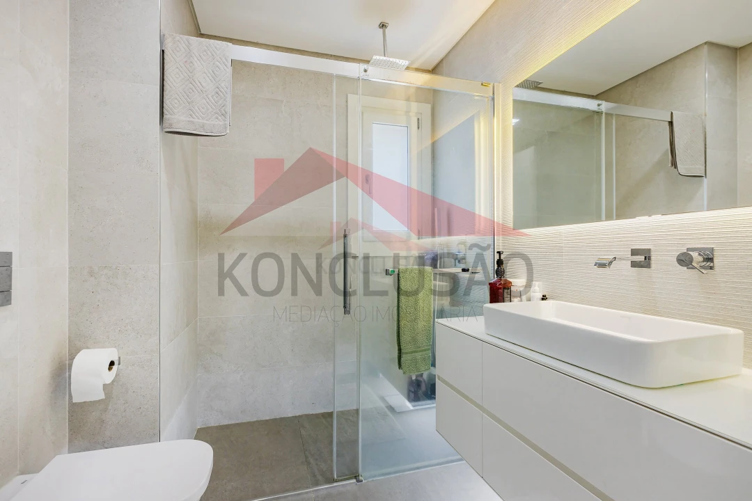 Apartamento T3 para Venda em Sacavém e Prior Velho Foto 17