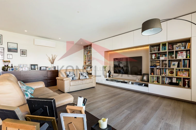 Apartamento T3 para Venda em Sacavém e Prior Velho Foto 10