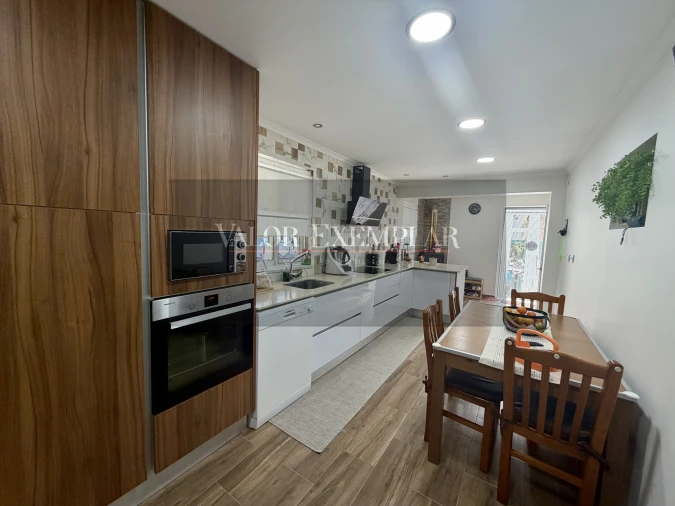 Moradia T4 para Venda em Pinhal Novo Foto 7