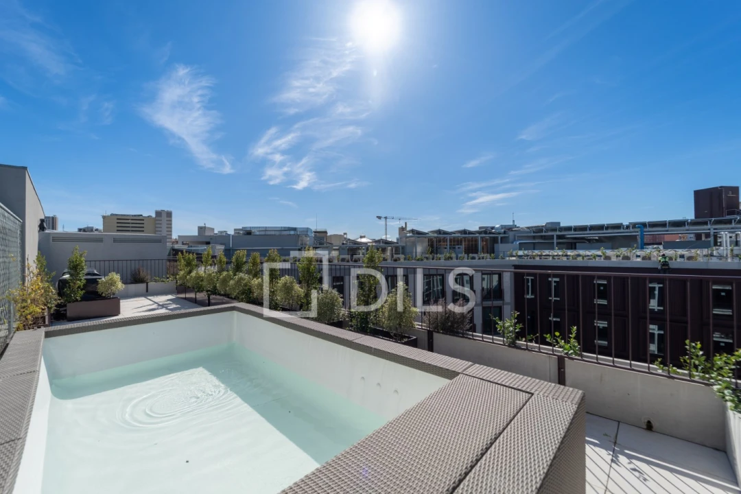 Apartamento T3 para Venda em Cedofeita, Santo Ildefonso, Sé, Miragaia, São Nicolau e Vitória Foto 1