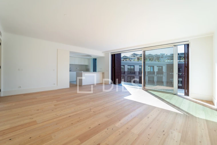 Apartamento T3 para Venda em Cedofeita, Santo Ildefonso, Sé, Miragaia, São Nicolau e Vitória Foto 3