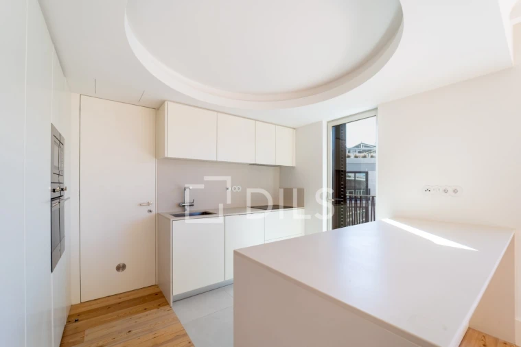 Apartamento T3 para Venda em Cedofeita, Santo Ildefonso, Sé, Miragaia, São Nicolau e Vitória Foto 16