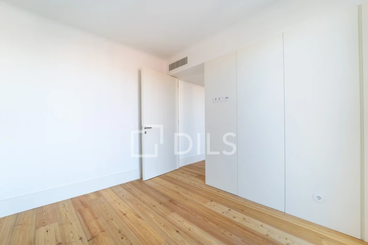 Apartamento T3 para Venda em Cedofeita, Santo Ildefonso, Sé, Miragaia, São Nicolau e Vitória Foto 17