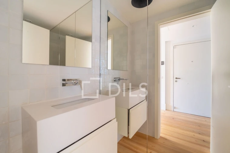 Apartamento T3 para Venda em Cedofeita, Santo Ildefonso, Sé, Miragaia, São Nicolau e Vitória Foto 27