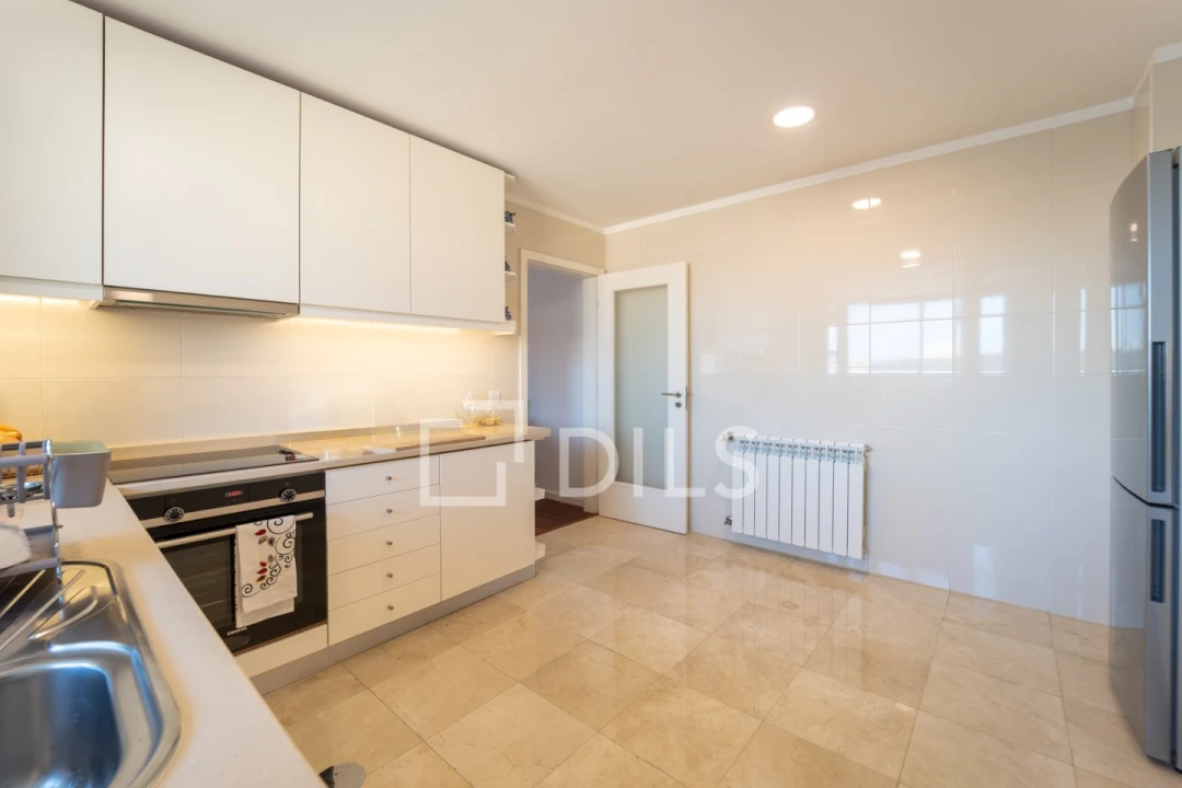 Apartamento T3 para Venda em Ramalde Foto 6