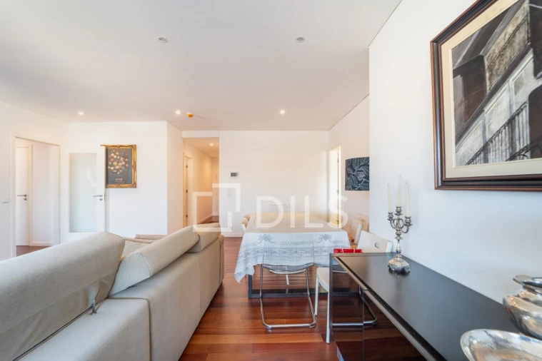 Apartamento T3 para Venda em Ramalde Foto 3