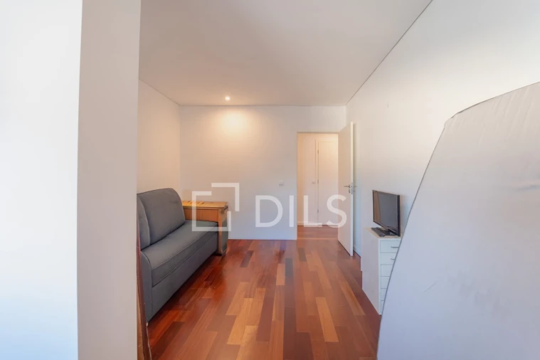 Apartamento T3 para Venda em Ramalde Foto 12