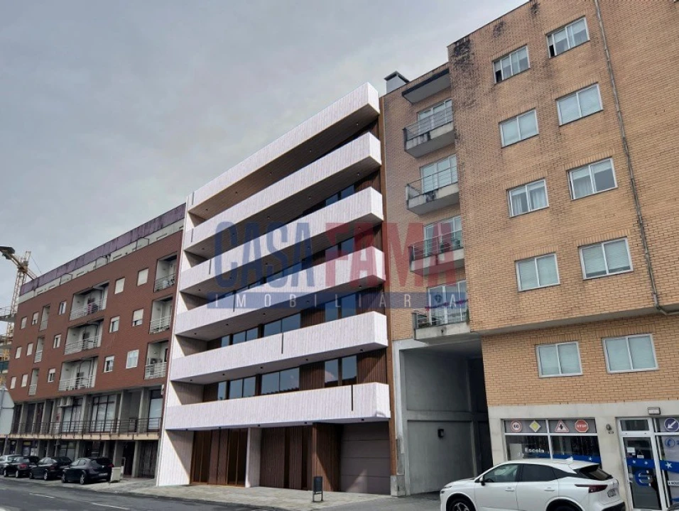 Apartamento T1 para Venda em Vila Nova de Famalicão e Calendário Foto 1