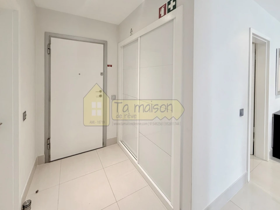 Apartamento T2 para Venda em Quarteira Foto 3