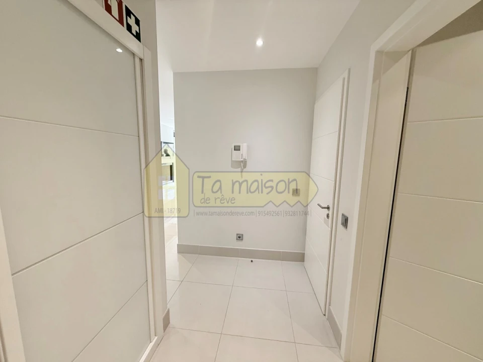 Apartamento T2 para Venda em Quarteira Foto 6