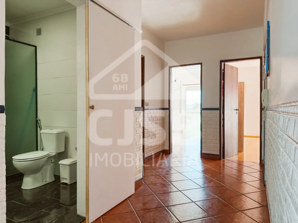Apartamento T2 para Venda em Benavente Foto 7