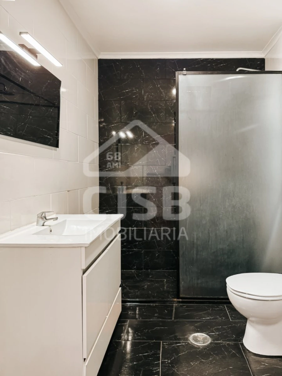 Apartamento T2 para Venda em Benavente Foto 8