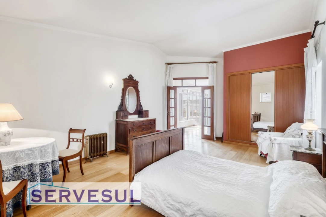 Moradia T4 para Venda em Estômbar e Parchal Foto 16