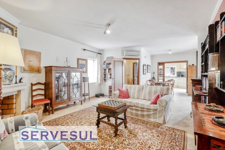 Moradia T4 para Venda em Estômbar e Parchal Foto 6