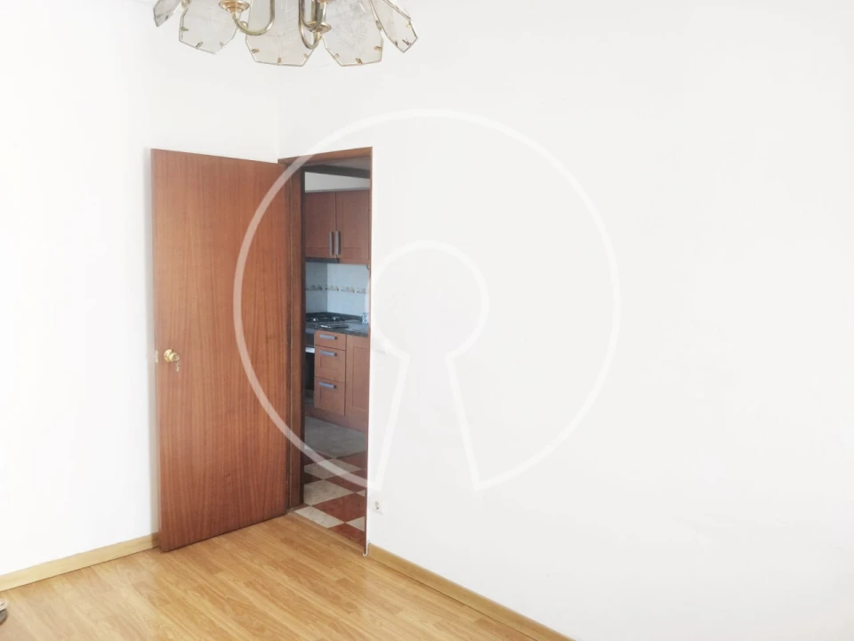 Apartamento T3 para Arrendamento em Costa da Caparica Foto 9