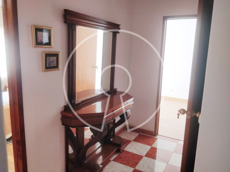 Apartamento T3 para Arrendamento em Costa da Caparica Foto 10