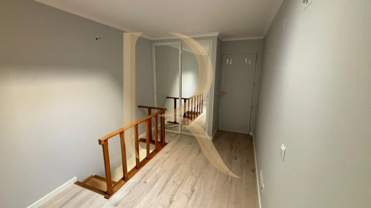 Apartamento T2 para Venda em Caparica e Trafaria Foto 10