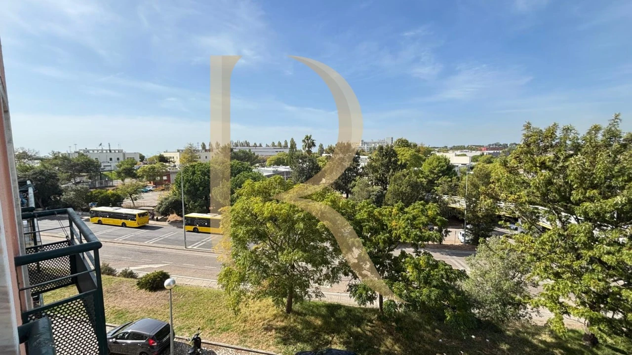 Apartamento T2 para Venda em Caparica e Trafaria Foto 12