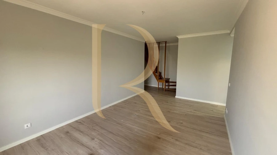 Apartamento T2 para Venda em Caparica e Trafaria Foto 4