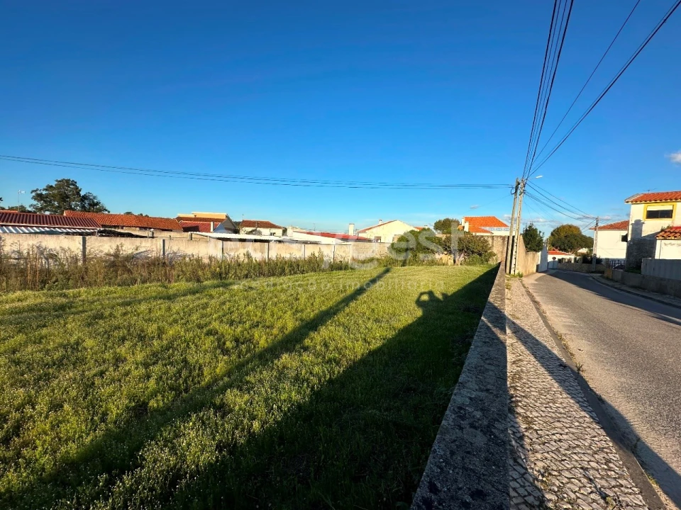 Moradia T2 para Venda em Valado dos Frades Foto 20