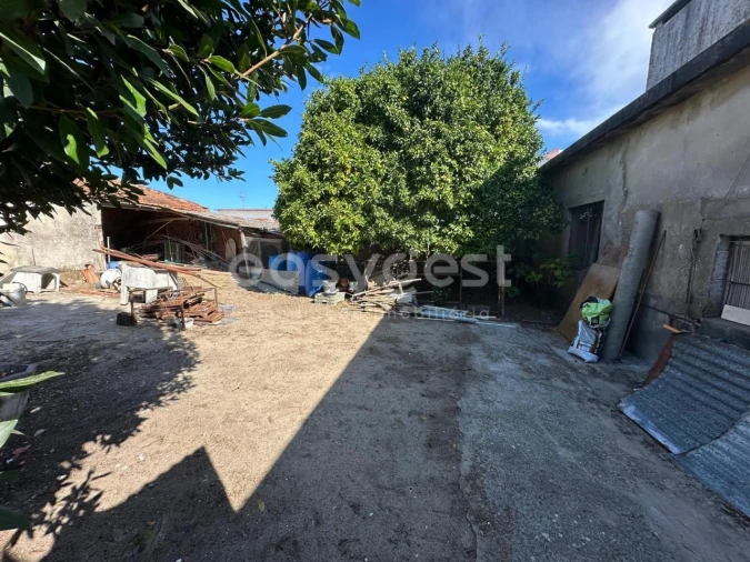 Moradia T2 para Venda em Valado dos Frades Foto 2