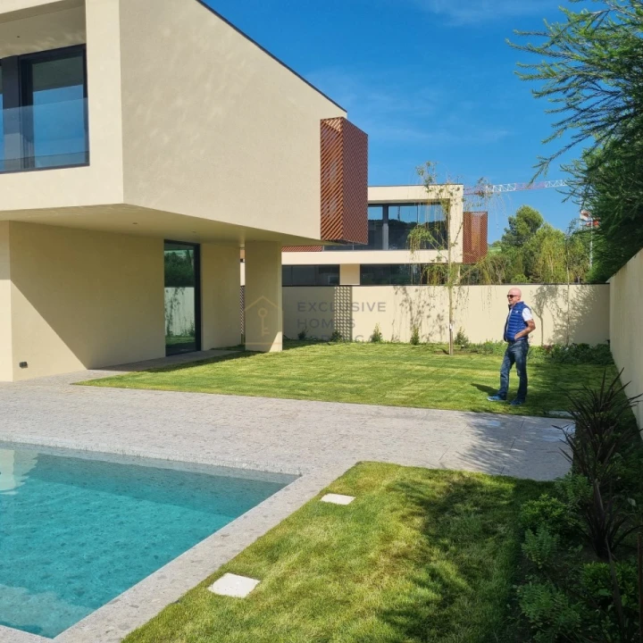 Moradia T5 para Venda em Cascais e Estoril Foto 3