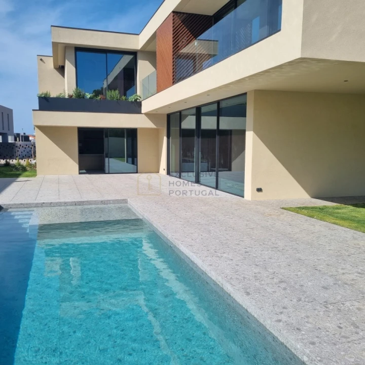 Moradia T5 para Venda em Cascais e Estoril Foto 4