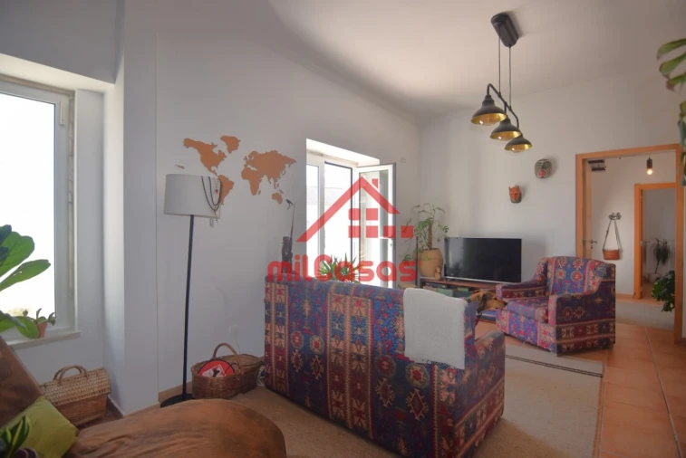 Moradia T4 para Venda em Encarnação Foto 6