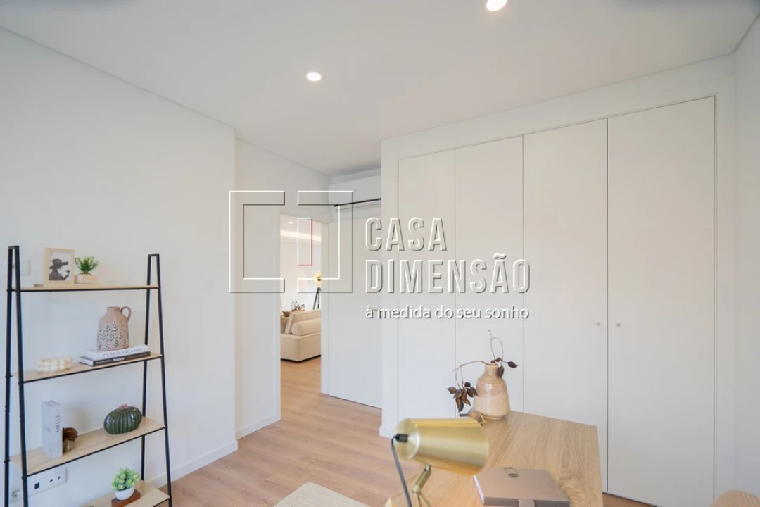 Moradia T4 para Venda em Laranjeiro e Feijó Foto 37