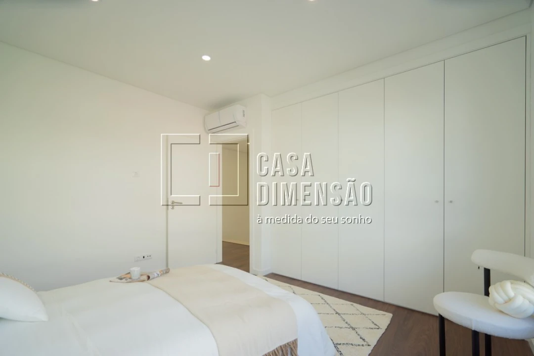 Moradia T4 para Venda em Laranjeiro e Feijó Foto 46