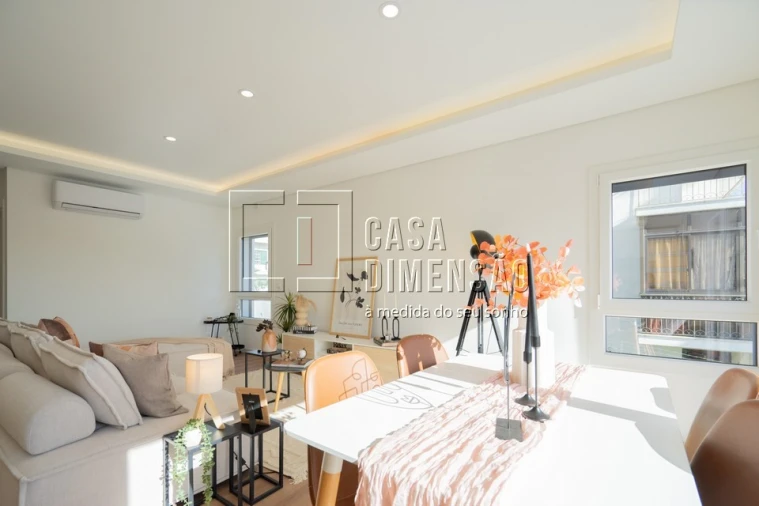 Moradia T4 para Venda em Laranjeiro e Feijó Foto 13