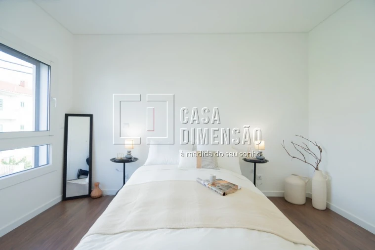 Moradia T4 para Venda em Laranjeiro e Feijó Foto 43