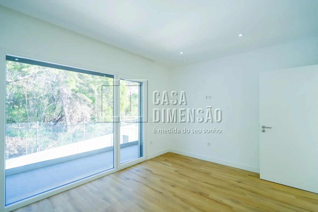 Moradia T4 para Venda em Charneca de Caparica e Sobreda Foto 47