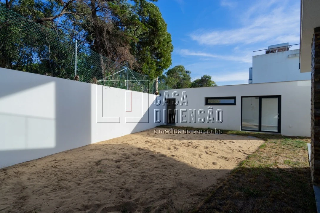 Moradia T4 para Venda em Charneca de Caparica e Sobreda Foto 66