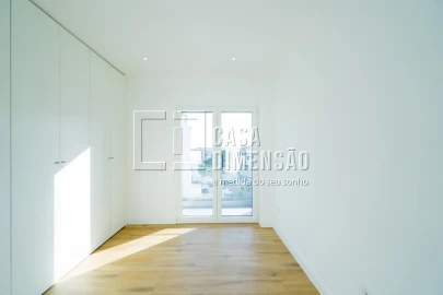 Moradia T4 para Venda em Charneca de Caparica e Sobreda