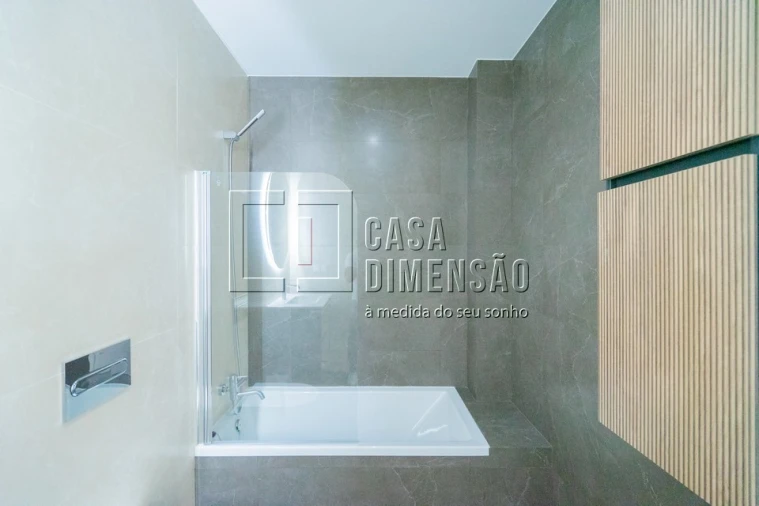 Moradia T4 para Venda em Charneca de Caparica e Sobreda Foto 49