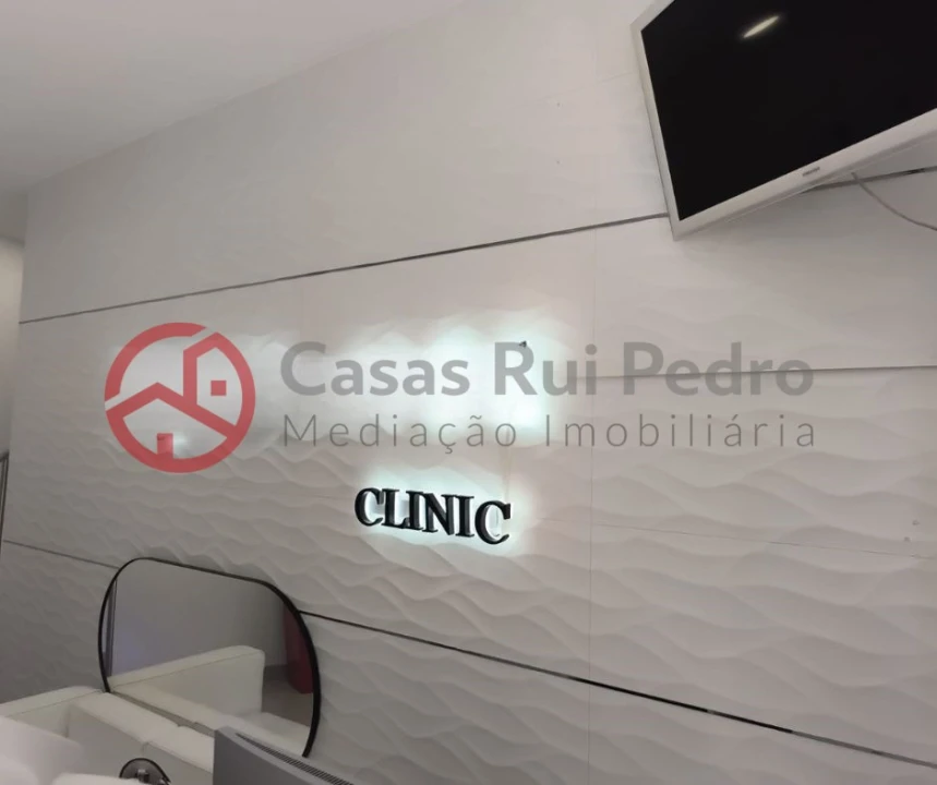 Loja para Cedência de Quotas em Arroios Foto 13