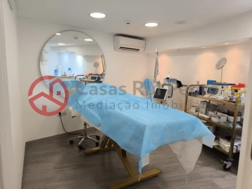 Loja para Cedência de Quotas em Arroios