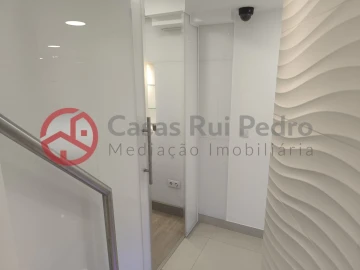 Loja para Cedência de Quotas em Arroios