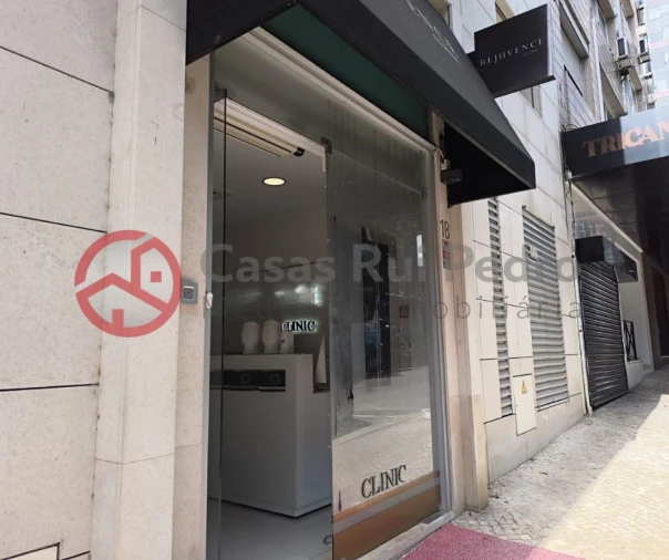 Loja para Cedência de Quotas em Arroios Foto 3