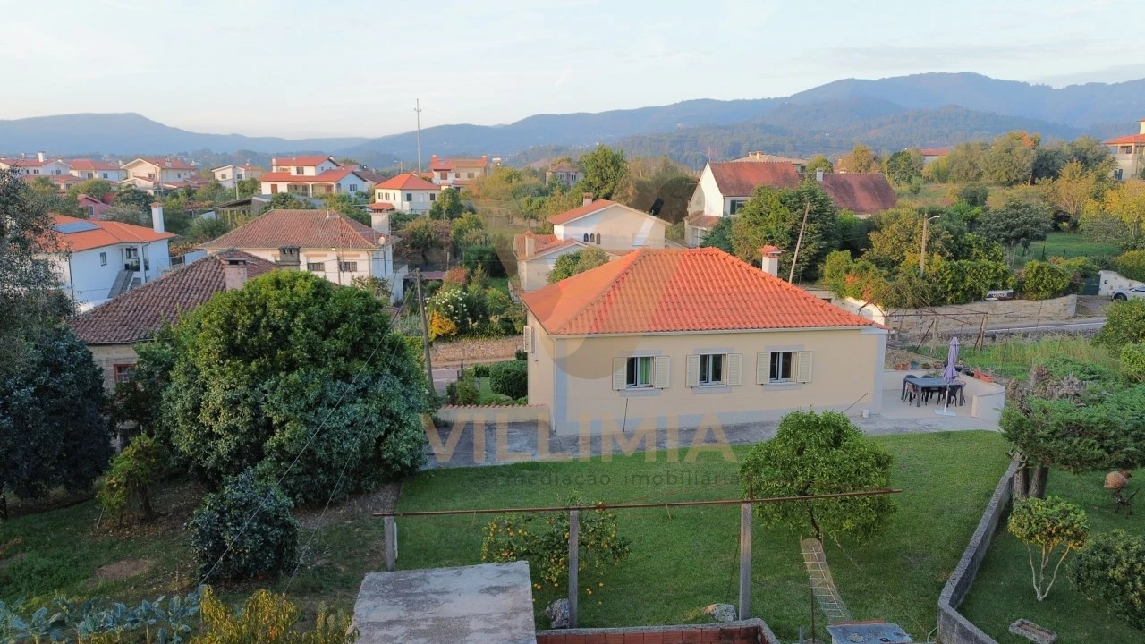 Moradia T3 para Venda em Ribeira Foto 2